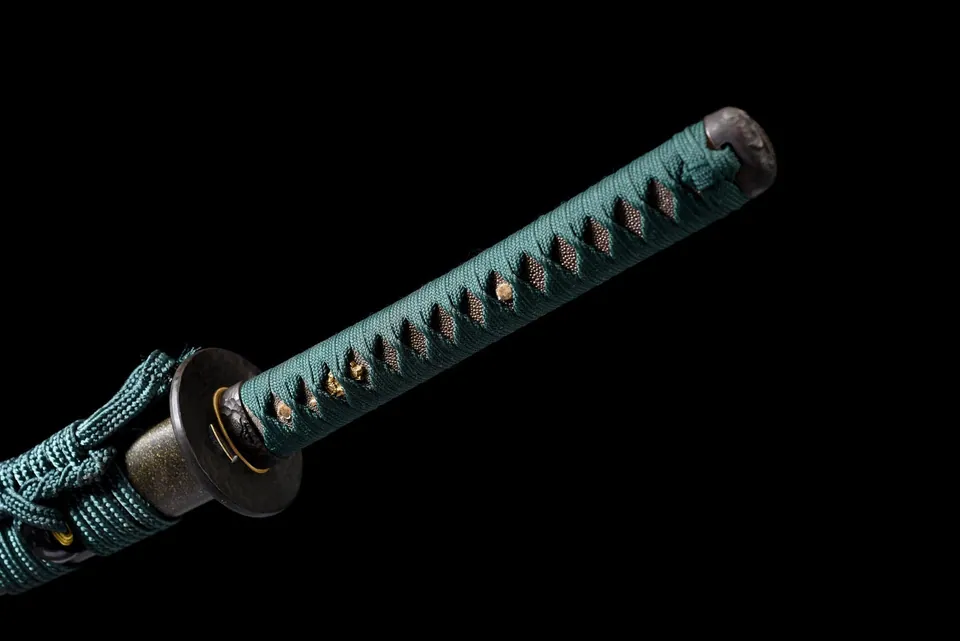 Katana Akebono en acier T10, lame polie à hamon de 71 cm, saya laquée, vue 2