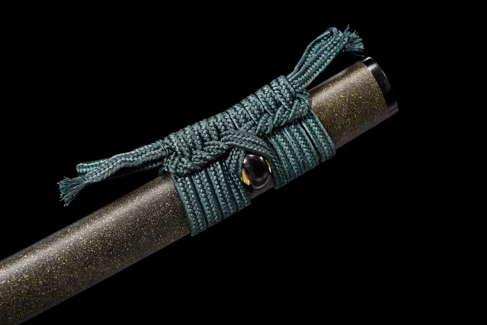 Katana Akebono en acier T10, lame polie à hamon de 71 cm, saya laquée, vue 7