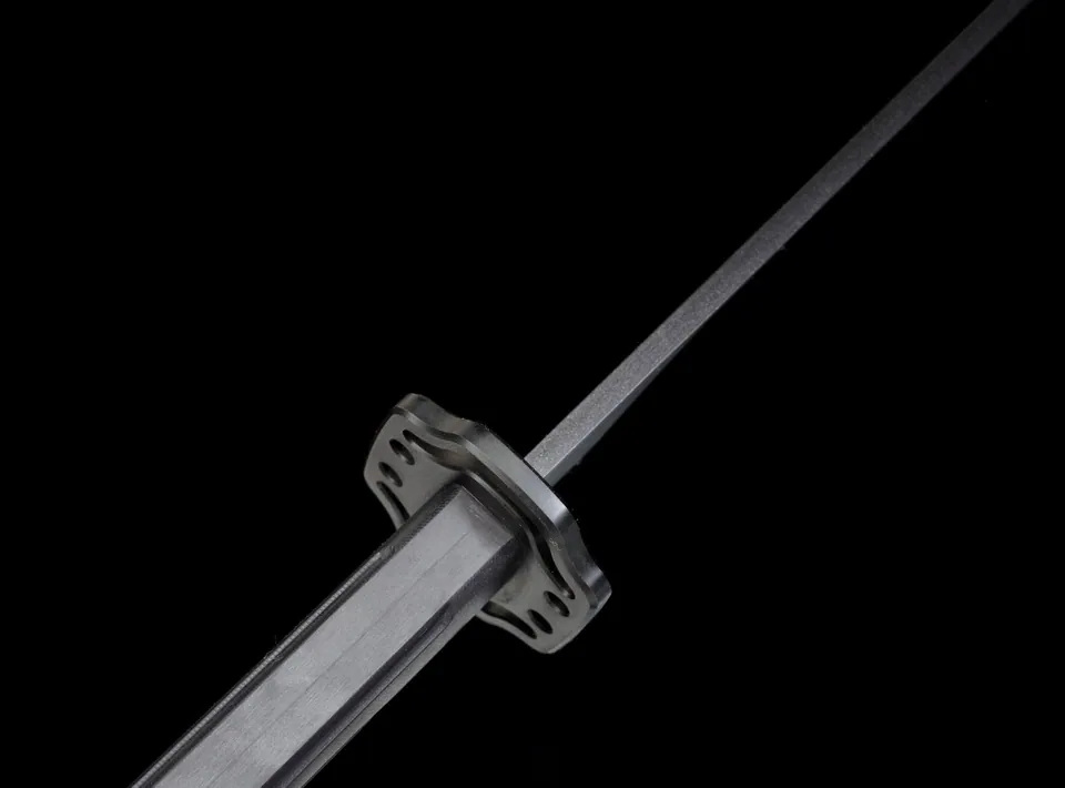 Épée tactique Champion Chopper, lame 9SiCr à revêtement céramique, vue 8