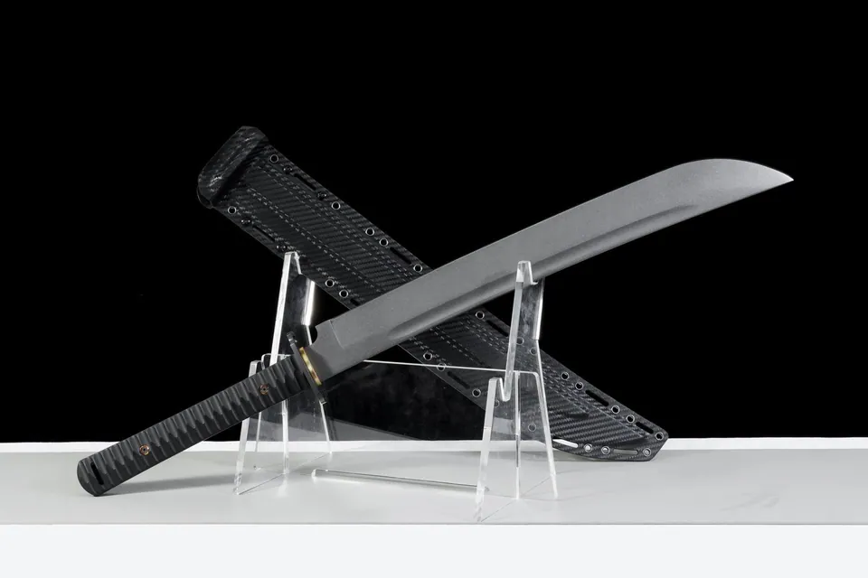 Épée tactique Fantôme Gris, lame SK5 de 51 cm, poignée G10, 1,7 kg