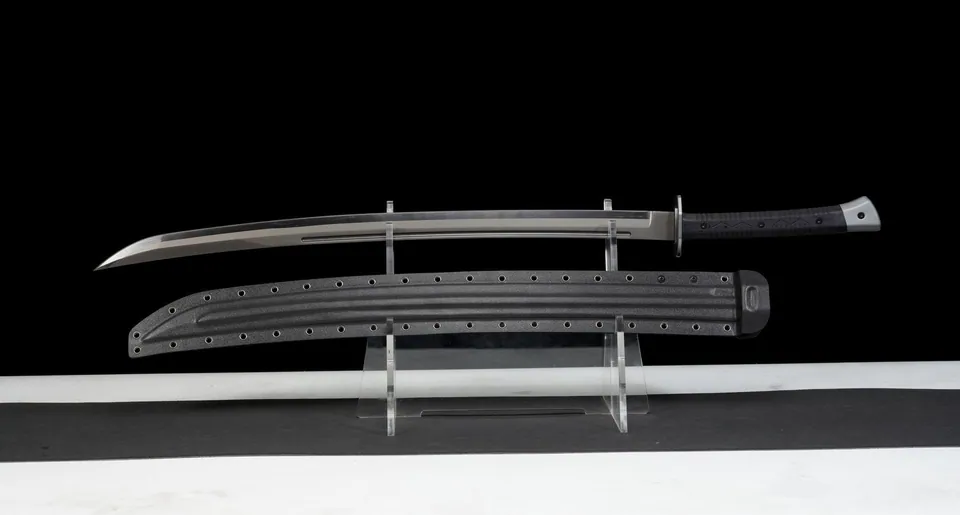 Épée tactique Fauchard Fantôme, lame SK5 à revêtement DLC, vue 2