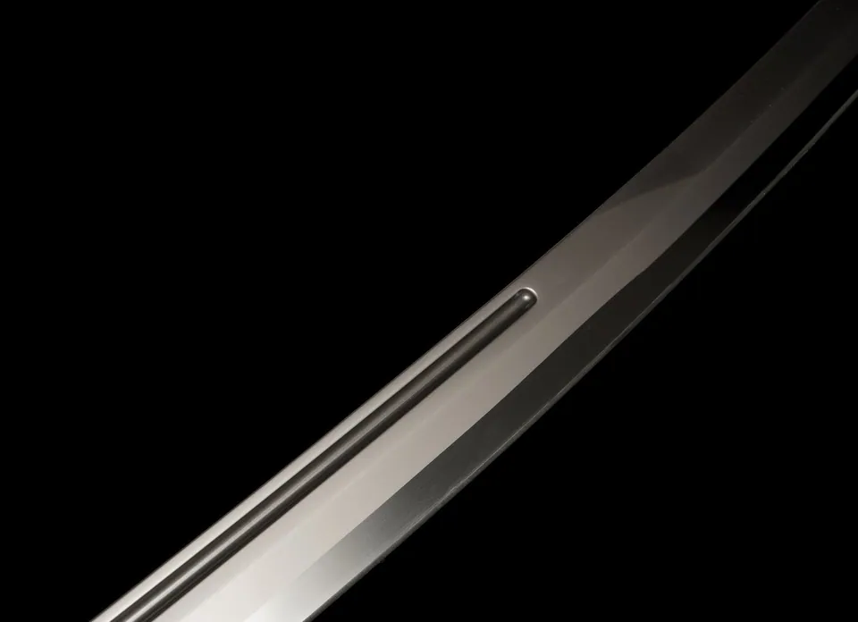 Épée tactique Fauchard Fantôme, lame SK5 à revêtement DLC, vue 4