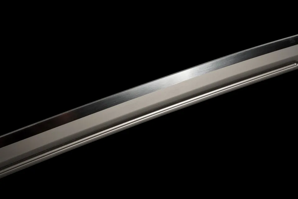 Épée tactique Fauchard Fantôme, lame SK5 à revêtement DLC, vue 8