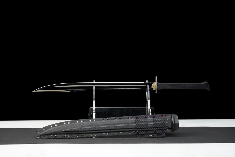 Gladius tactique Nightshade, lame 80CrV2 à revêtement DLC, vue 3