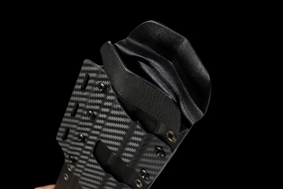 Gladius tactique Nightshade, lame 80CrV2 à revêtement DLC, vue 8