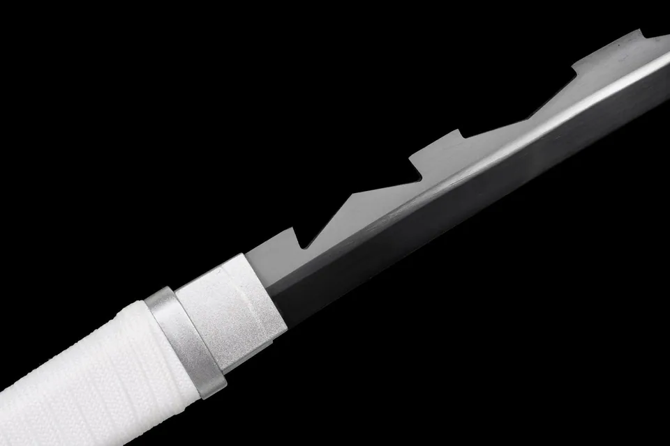 Katana Inosuke inspiré de Demon Slayer, lame noire dentelée 1060, vue 4