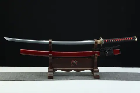Katana Aka en acier T10 avec hamon, tsuba en alliage de zinc