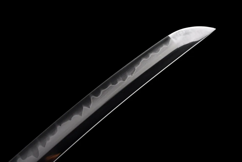 Katana Akatsuki Tachi en acier T10, midare hamon, saya noir, vue 5