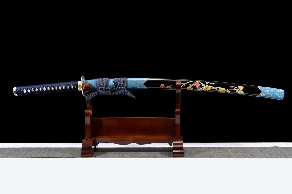 Katana Ame Hana en acier de Damas à hamon, saya noire, fleurs bleues, vue 2