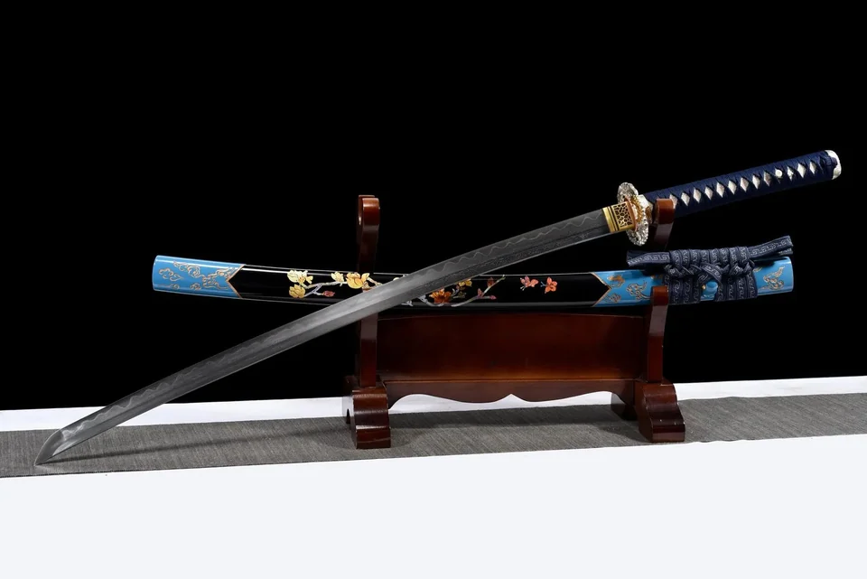 Katana Ame Hana en acier de Damas à hamon, saya noire, fleurs bleues, vue 4