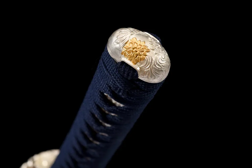 Katana Ame Hana en acier de Damas à hamon, saya noire, fleurs bleues, vue 5
