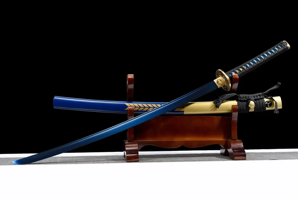 Katana Aoi Yoru en acier 1060, saya bleue et motifs dorés, 103 cm, vue 3