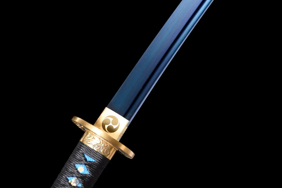 Katana Aoi Yoru en acier 1060, saya bleue et motifs dorés, 103 cm, vue 7
