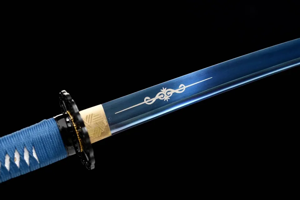 Katana Chie en acier au manganèse à lame bleue, saya bleu, vue 4
