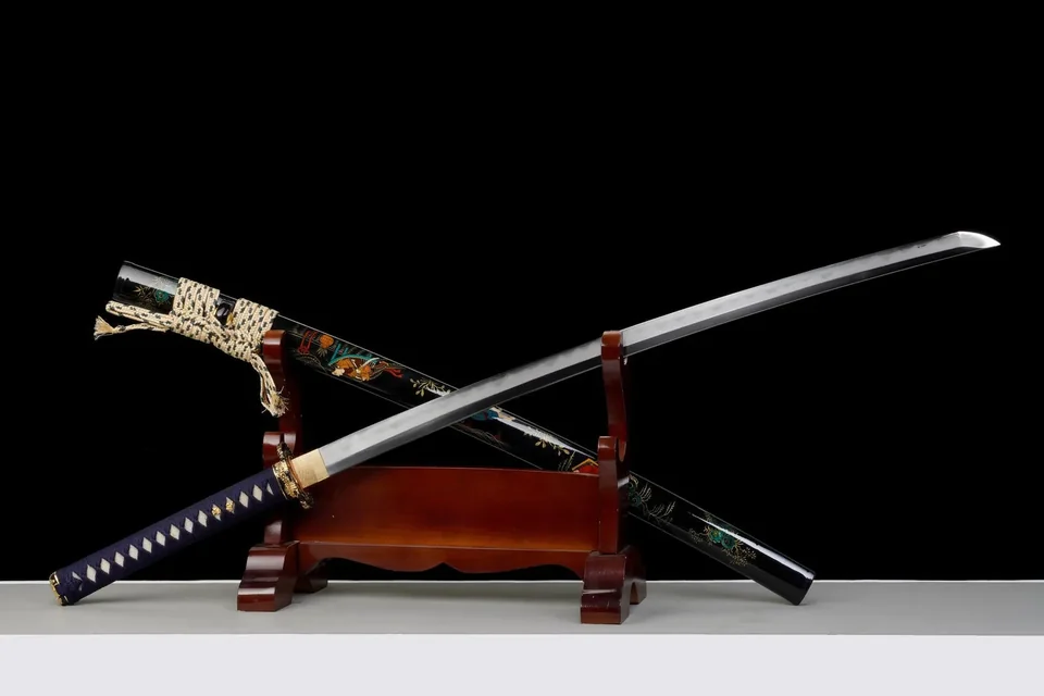 Katana Edo no Hana en acier san mai, saya laqué scènes Edo, vue 4