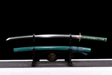 Katana Emerarudo en acier T10, hamon en motif de griffe