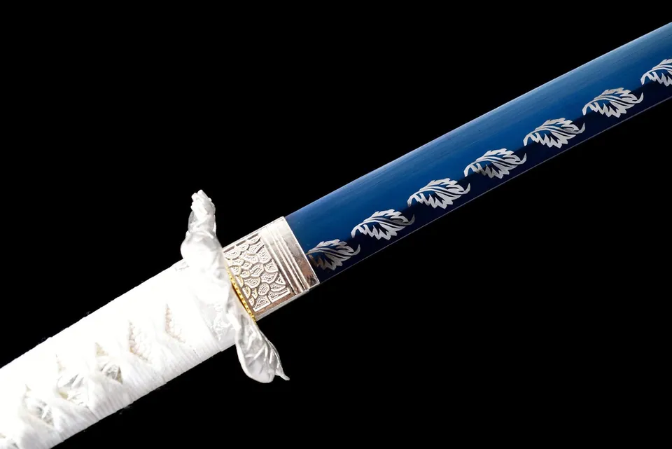 Katana Fuyu en acier au manganèse, lame bleue, saya en bois, vue 8