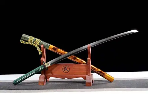 Katana Geisha en acier T10 avec hamon, saya en bois peint