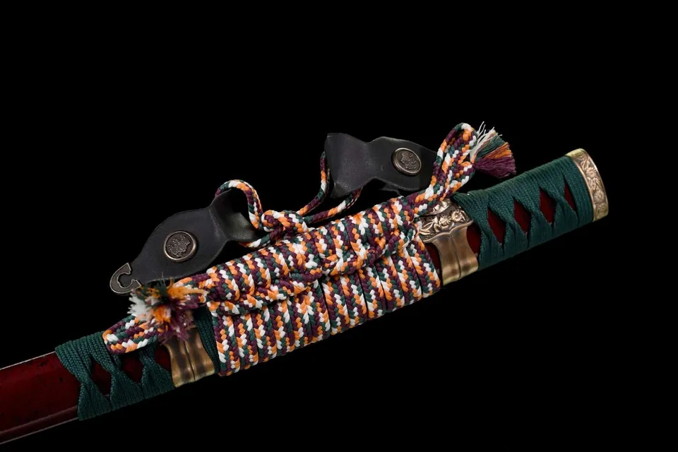 Katana Genki en acier T10 avec hamon, monture de style tachi, vue 4