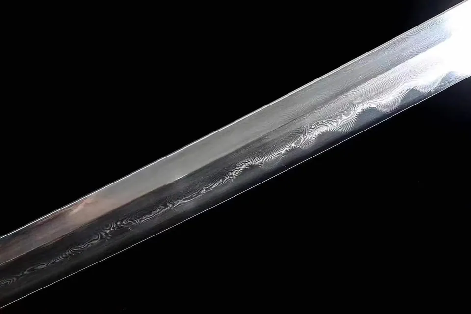 Katana Gin en acier damas avec hamon, tsuba en cuivre et argent doré, vue 6