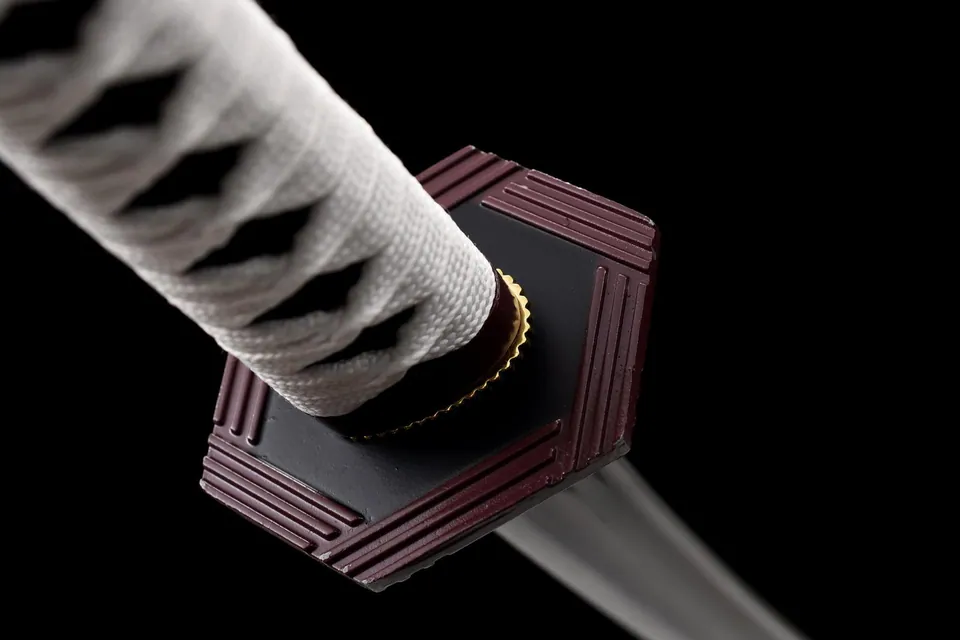 Katana Giyu Tomioka Demon Slayer en acier 1060, tsuba en fer, vue 7
