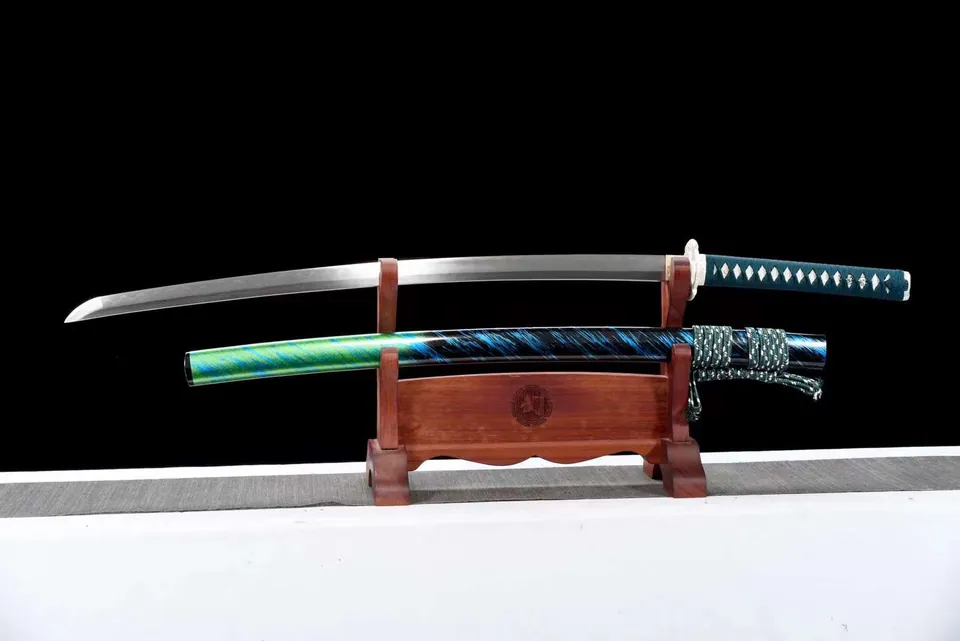 Katana Hakugin en acier de Damas à hamon, saya bleu, vert et noir, vue 2