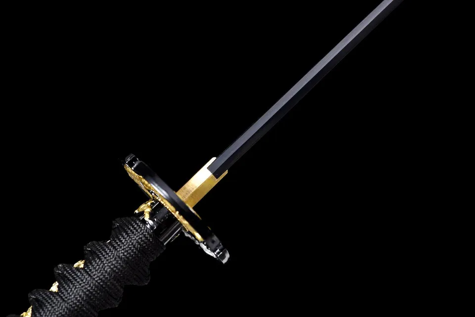 Katana Hakuryū-tō en acier 1060, montures aux dragons, vue 7