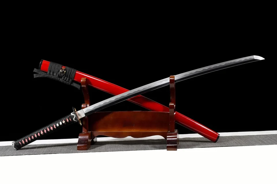 Katana Hebi no Hi, hamon midare, tsuba au serpent noir et or, vue 3