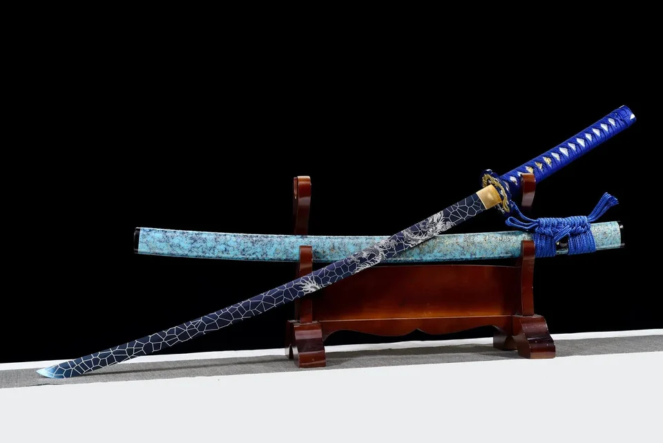 Katana Hyōretsu Sōryū en acier 1060, montures dragon, vue 4