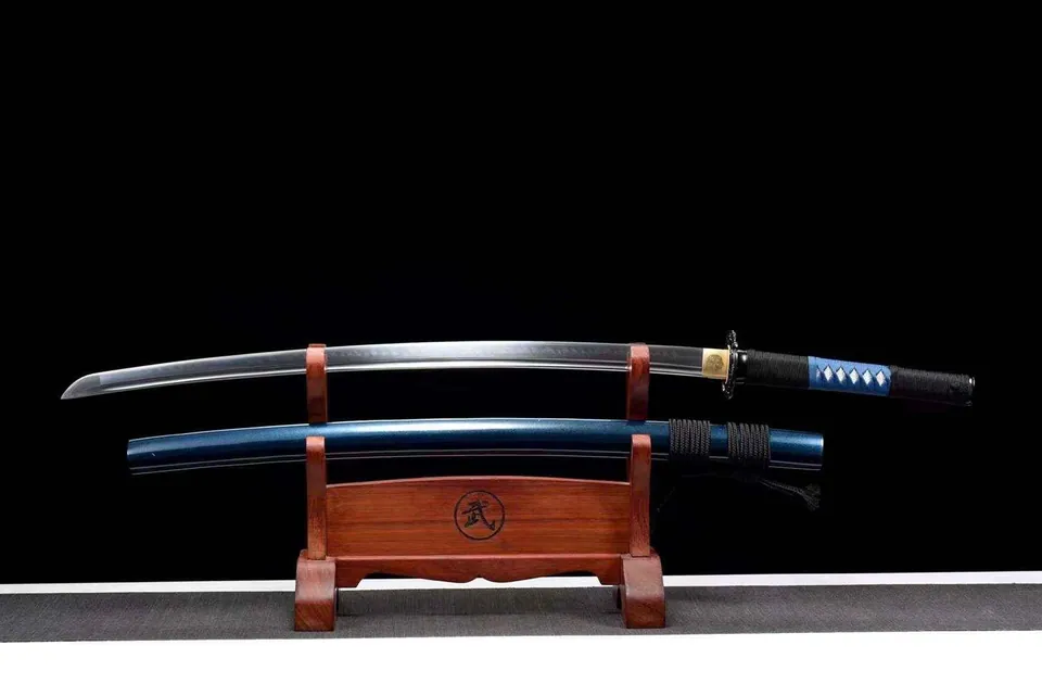 Katana Inazuma en acier T10, lame polie miroir avec hamon, vue 2