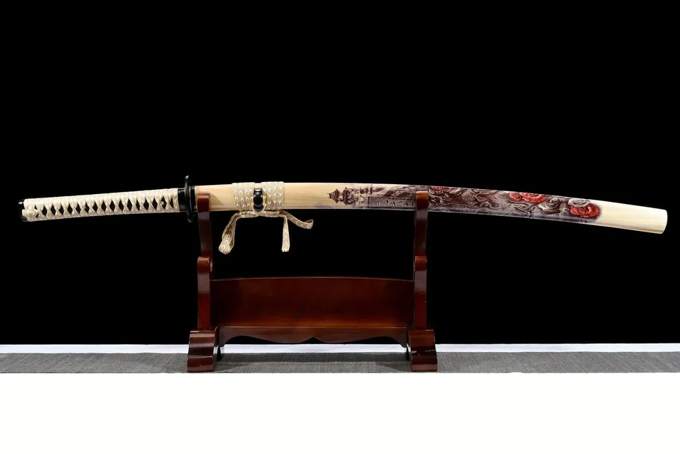 Katana Jin en acier au manganèse, lame noire, saya en bois laqué, vue 5