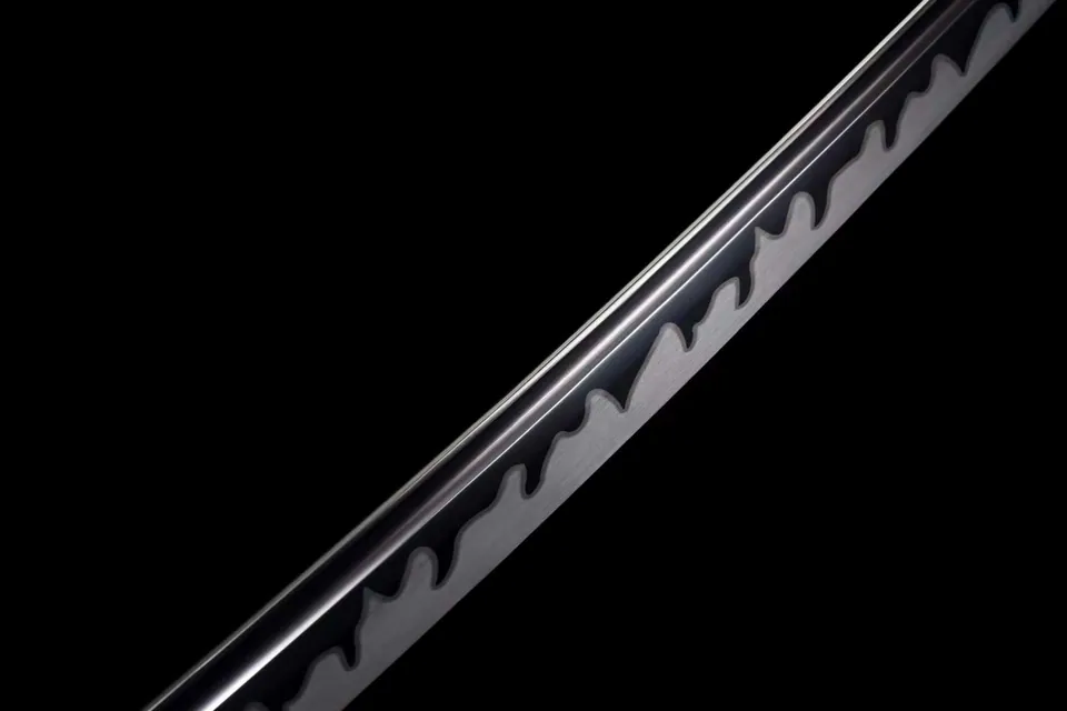 Katana Kage en acier au manganèse noirci, saya en bois d'ébène, vue 4