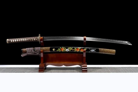 Katana Kiku Hana en acier de Damas, saya noire à fleurs et fruits