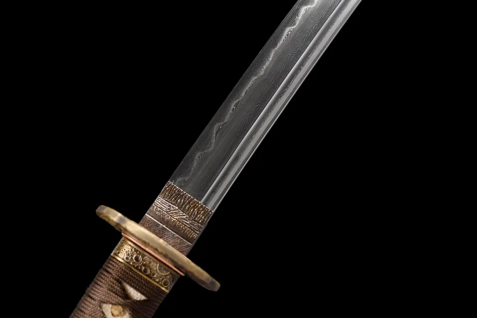 Katana Kiku Hana en acier de Damas, saya noire à fleurs et fruits, vue 7