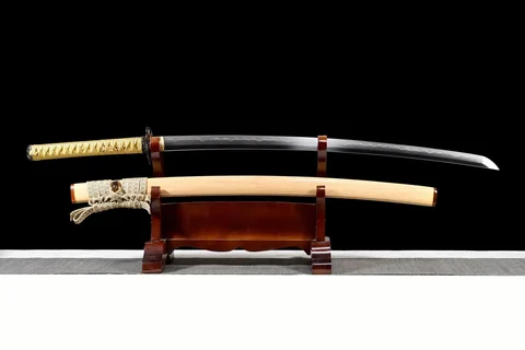Katana Kintsurugi en acier san mai, tsuba aux grues dorées