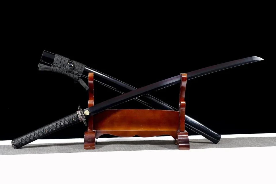 Katana Kokuenmaru en acier T10, hamon rouge, inspiré de One Piece, vue 3