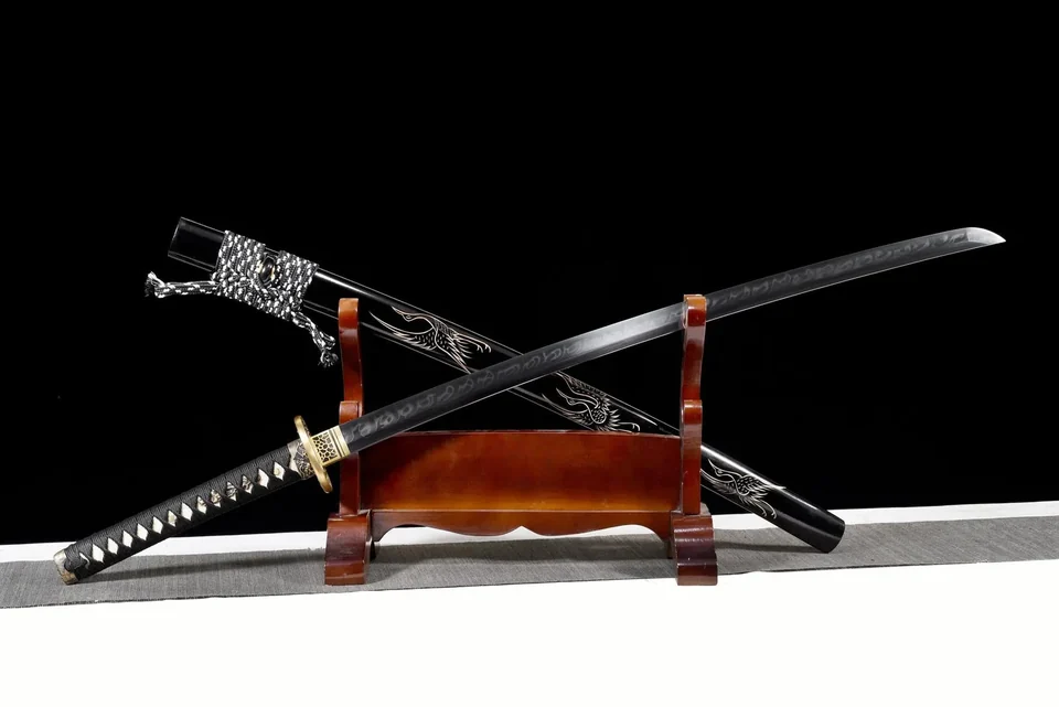Katana Kokuhoto en acier T10 avec hamon, saya noir au phénix, vue 3