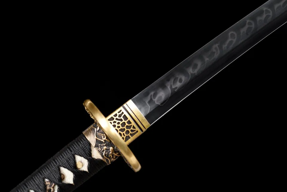 Katana Kokuhoto en acier T10 avec hamon, saya noir au phénix, vue 7