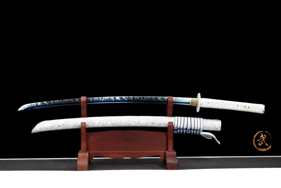 Katana Koori en acier au manganèse, lame bleue, saya en ébène, vue 2