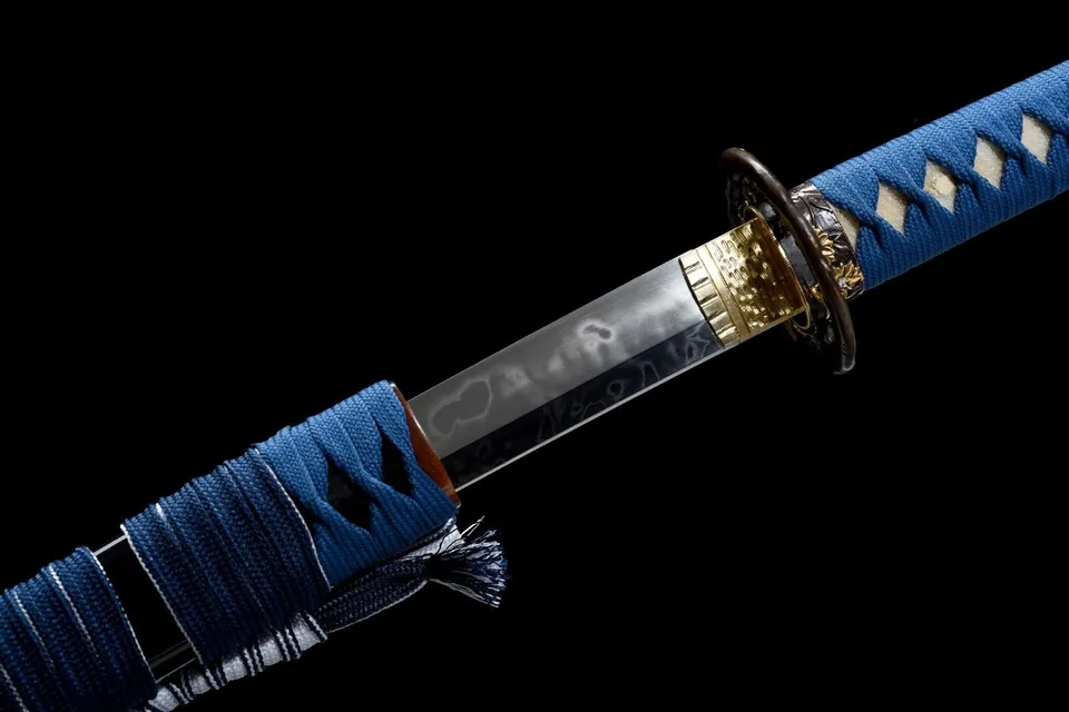 Katana Kujaku en acier T10, hamon en clou de girofle, saya au paon, vue 4