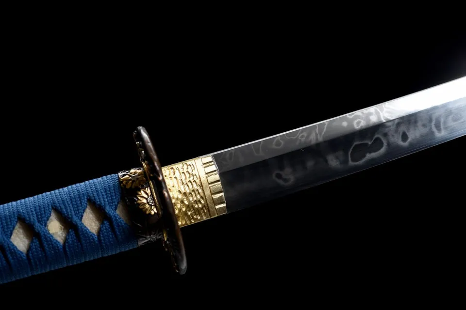 Katana Kujaku en acier T10, hamon en clou de girofle, saya au paon, vue 7
