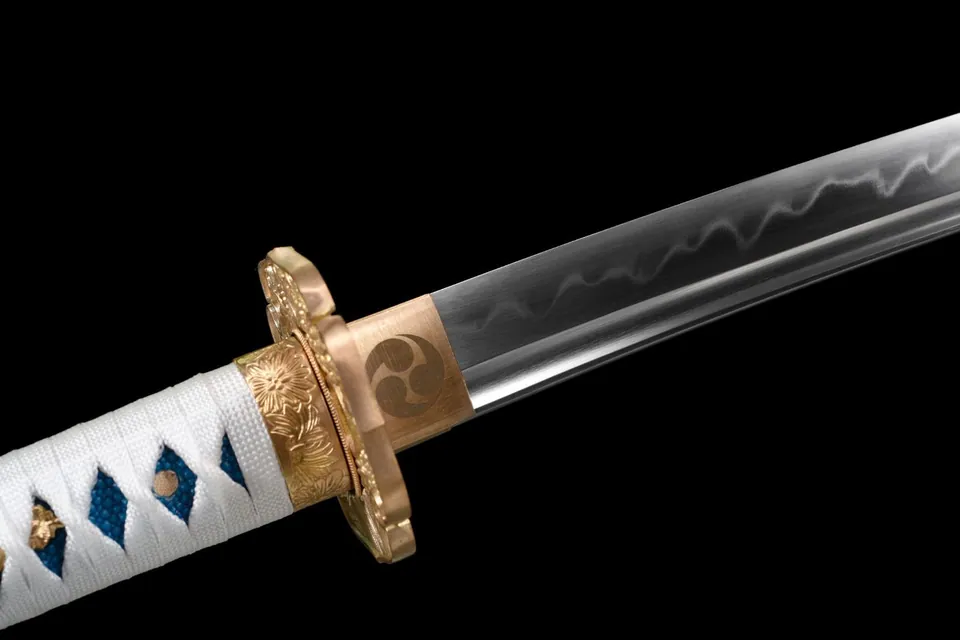 Katana Kurao en acier T10 avec bo-hi, saya bleu au dragon doré, vue 5
