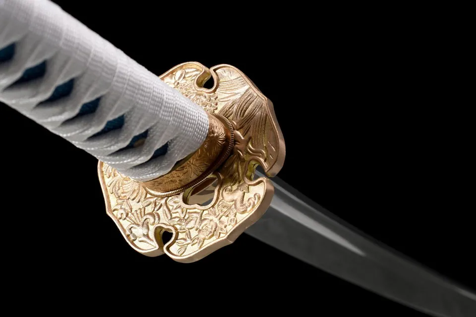 Katana Kurao en acier T10 avec bo-hi, saya bleu au dragon doré, vue 6