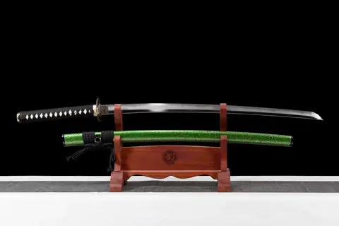 Katana Kusa en acier damas, hamon ondulé, saya vert et tsuba florale