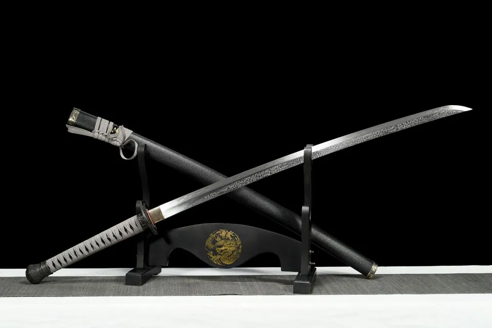 Katana Moonveil inspiré d'Elden Ring, acier T10 à hamon, vue 4