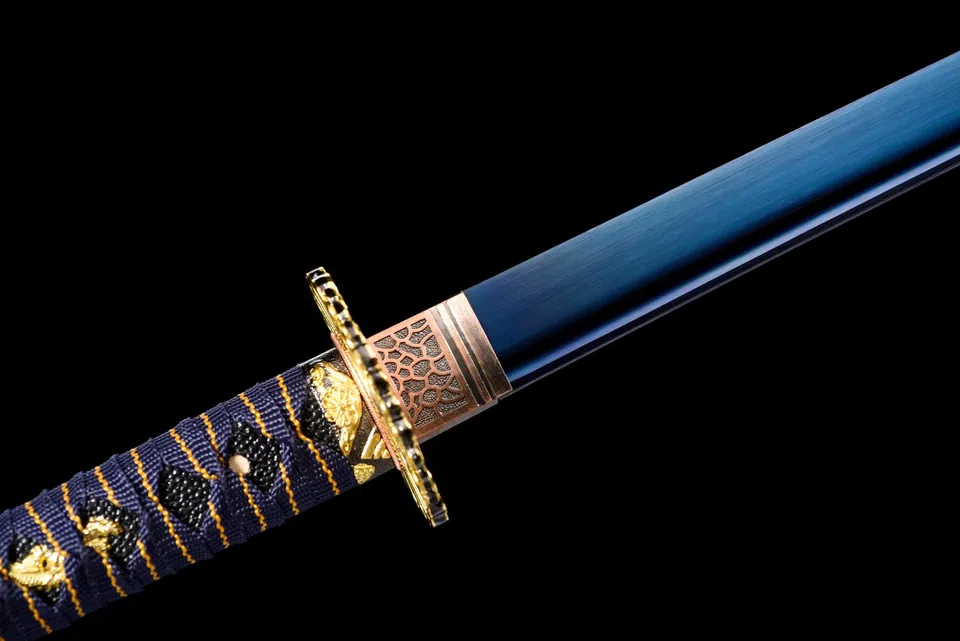 Katana Murasaki en acier au manganèse, lame aux reflets violets, vue 8