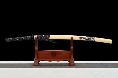 Katana Musashi en acier damas avec bo-hi, saya beige, sageo bleu