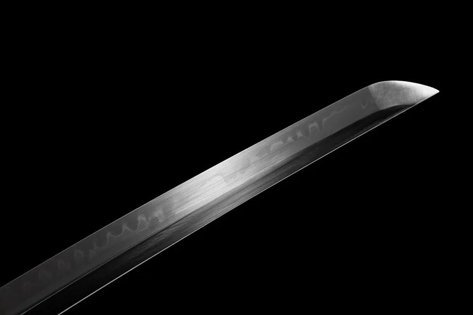 Katana Nami en acier T10 avec hamon, saya laqué au motif de dragon, vue 6