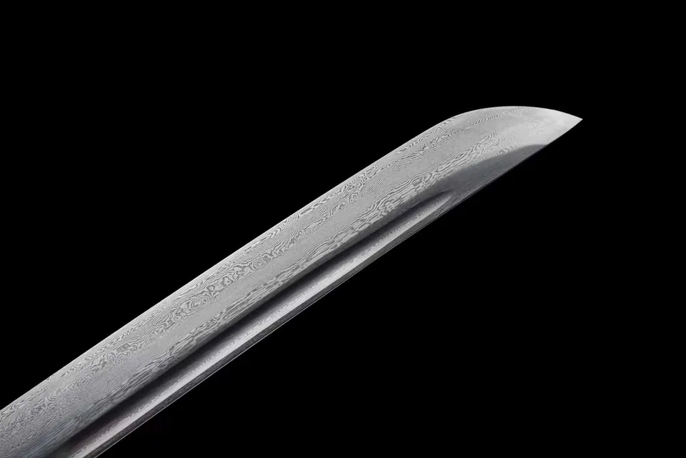 Katana Oni en acier damas, saya laqué, monture en alliage de zinc, vue 2