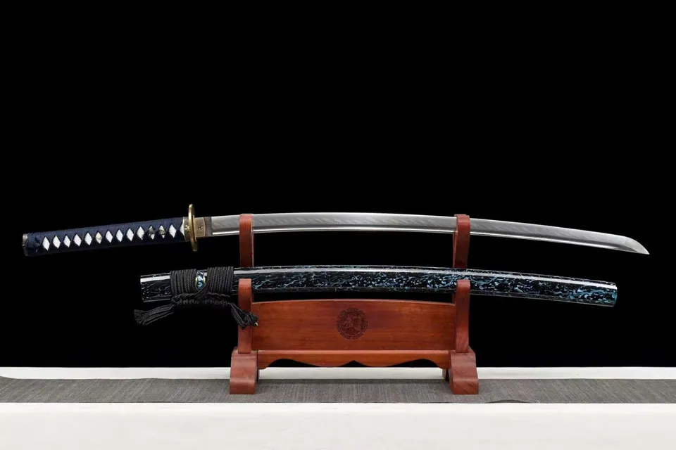 Katana Origami en acier T10 avec bo-hi, saya en ébène, acier t10 · hamon